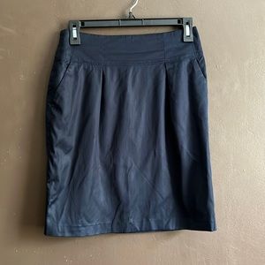 Banana Republic Navy Skirt with Pockets Size 0 Petite.